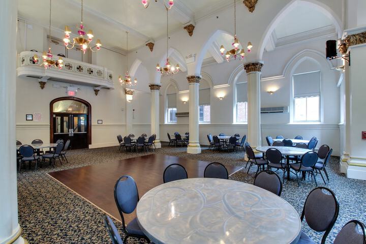 Ballroom/Hall 31 of 43