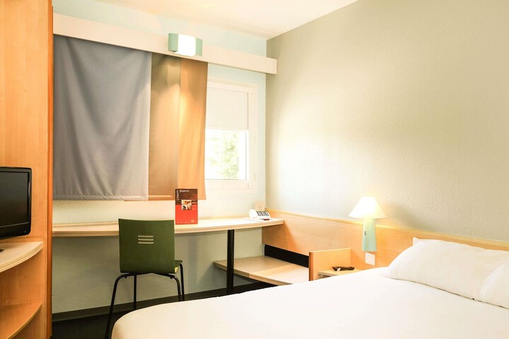 Room 14 of 79