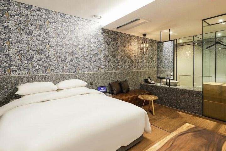 Room 20 of 41