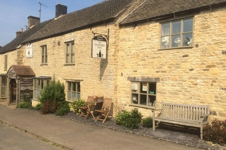 THE SALFORD INN