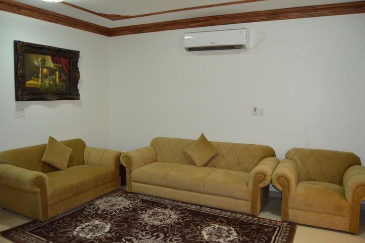 Room 7 of 25