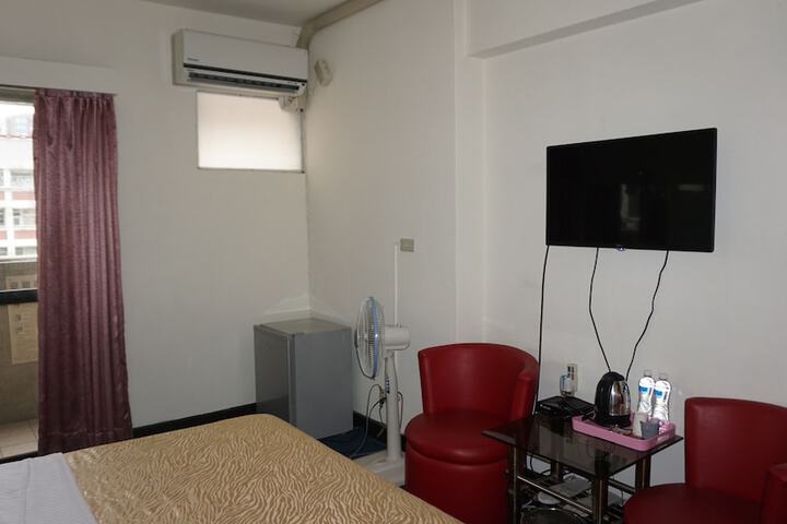 Room 22 of 96