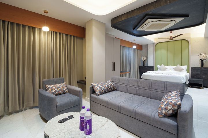 Room 16 of 48