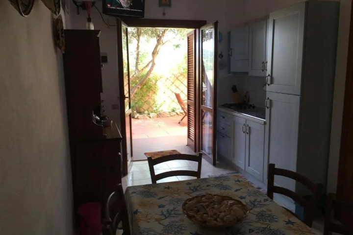 Room 5 of 15