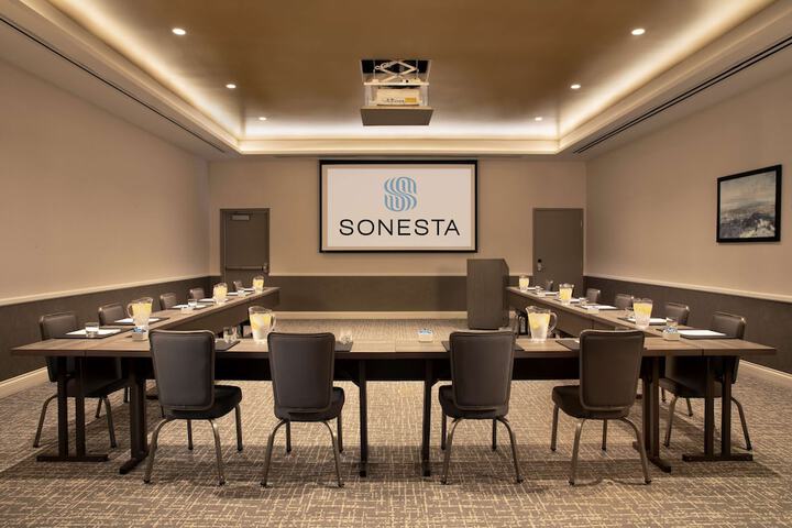 Meeting facility