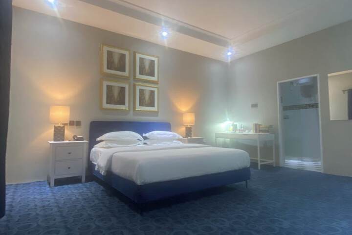 Room 29 of 68