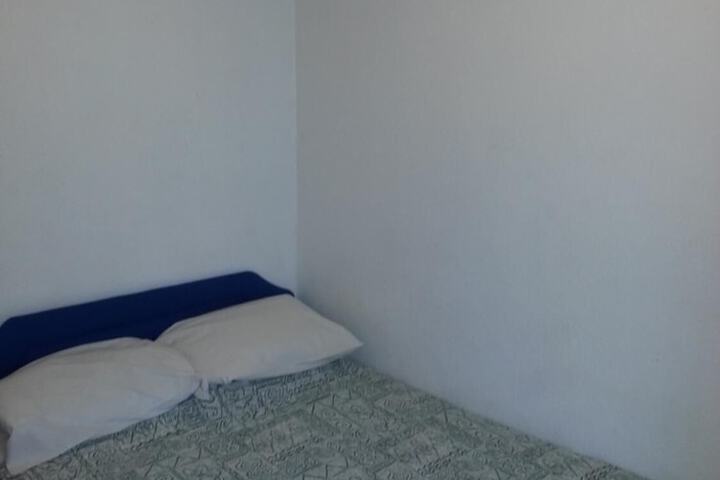 Room 35 of 72