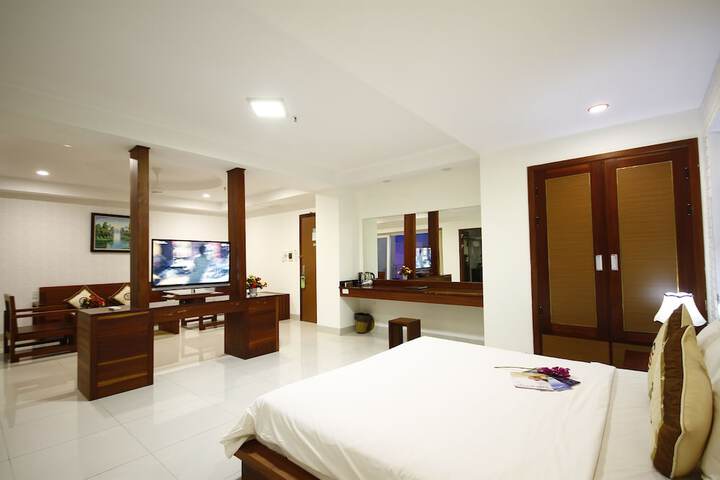 Room 26 of 101
