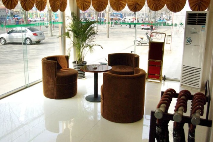 Hotel Interior 5 of 27