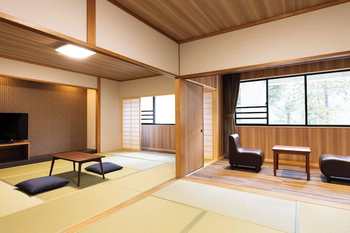 Room 15 of 43