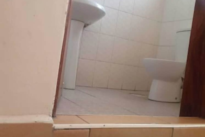 Room 27 of 53