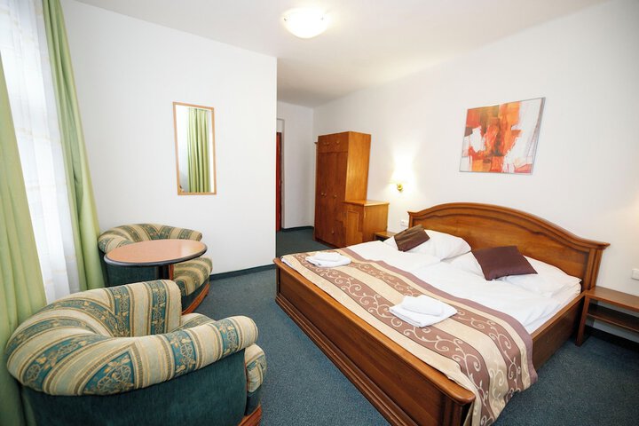 Room 15 of 55