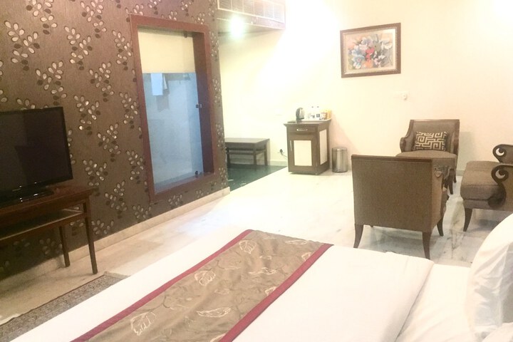 Room 38 of 288
