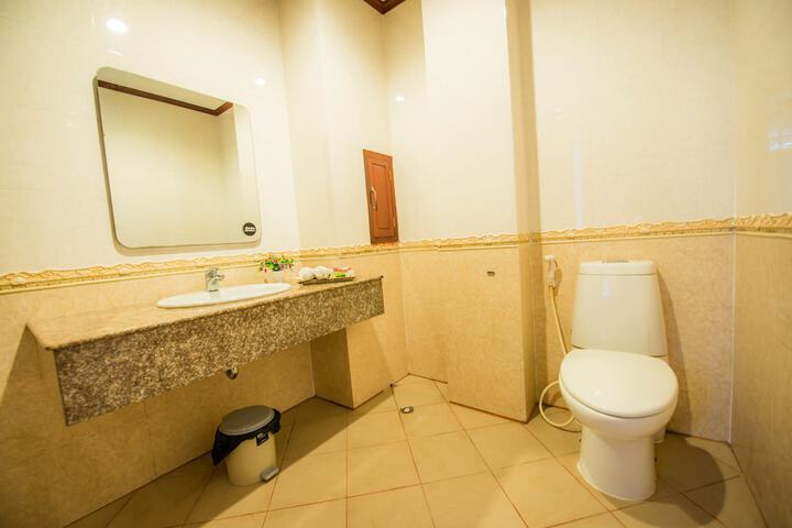 Room 15 of 31