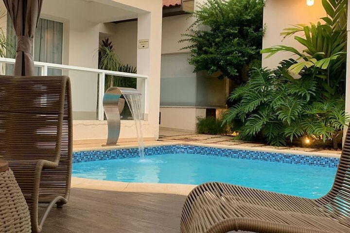 Pool 43 of 86