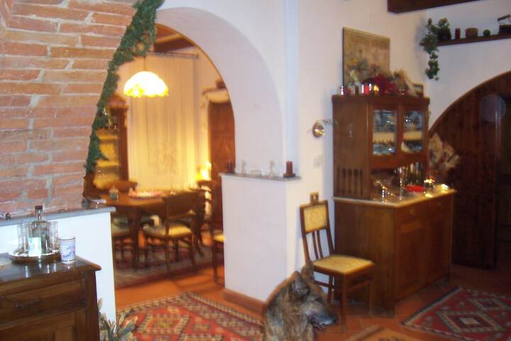 Dining 83 of 89