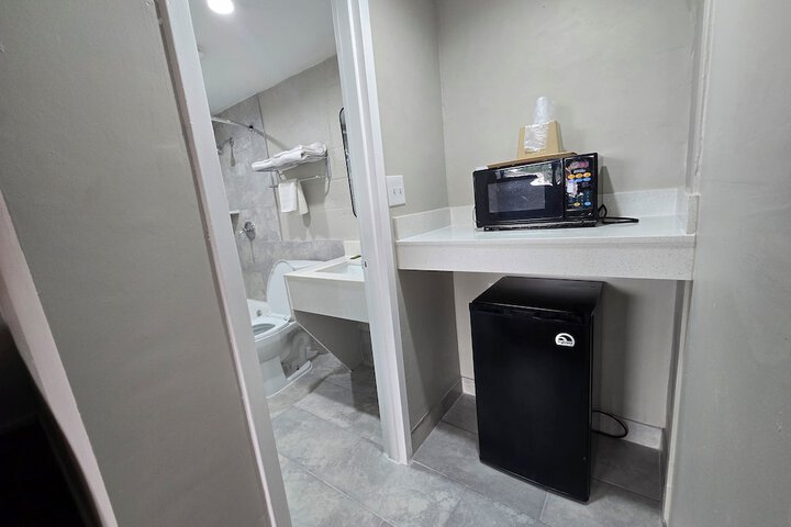 Room 15 of 21