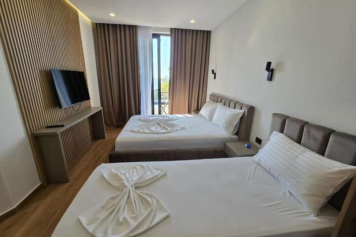 Room 22 of 46