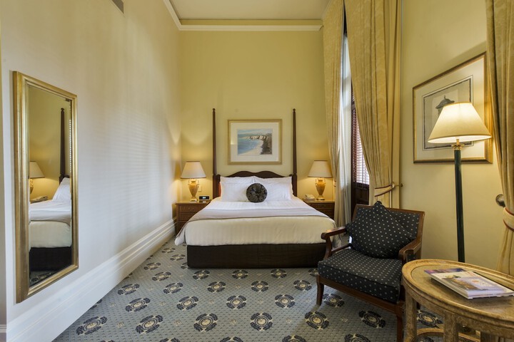 Room 5 of 48