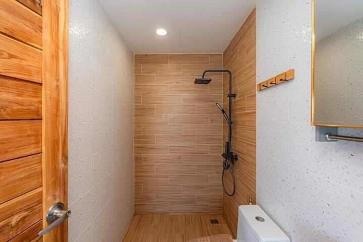 Room 38 of 40