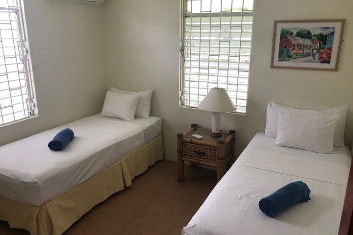Room 14 of 74