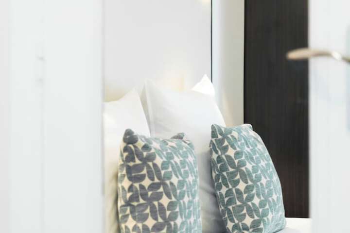 Room 50 of 75