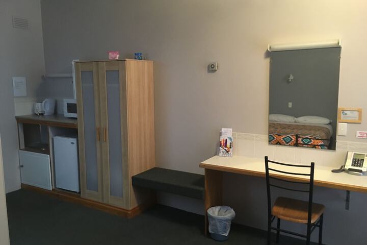 Room 12 of 36