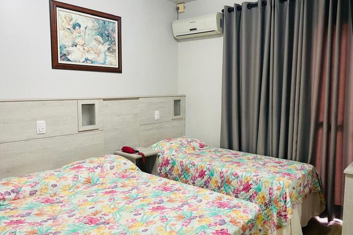 Room 25 of 120