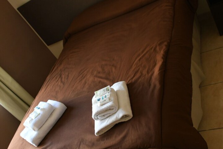 Room 17 of 76