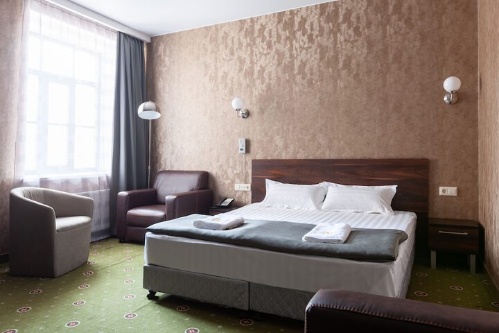 Room 21 of 49
