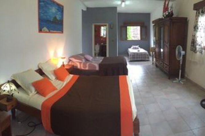 Room 5 of 6