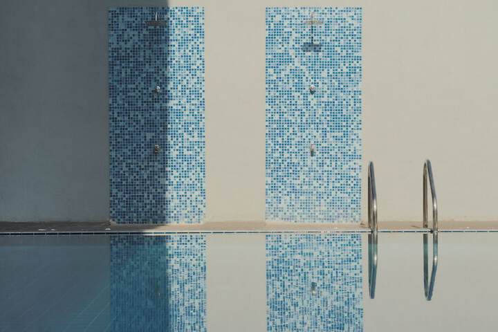 Pool 28 of 70