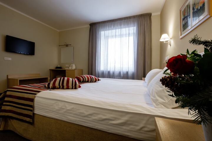 Room 15 of 54