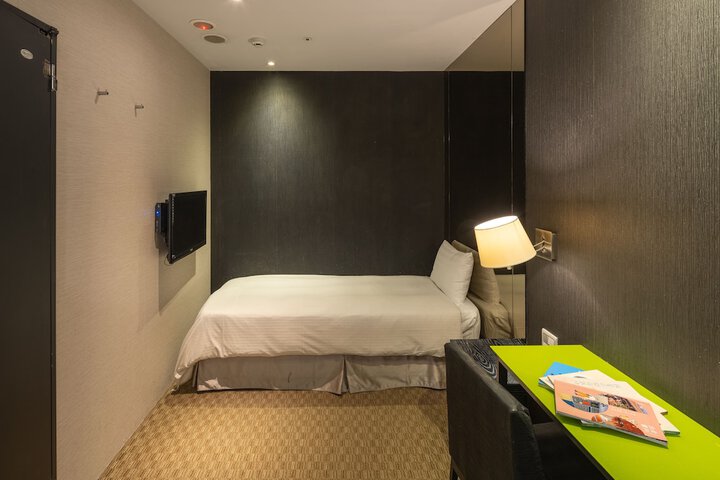 Room 20 of 79