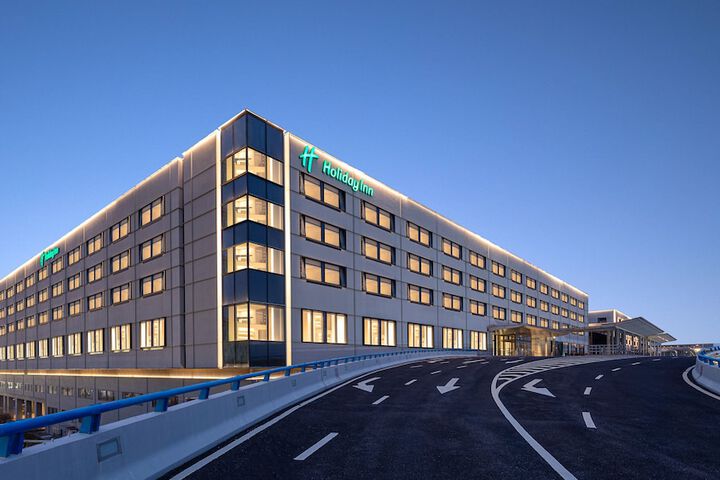 Photo of Holiday Inn Shanghai Pudong Airport by IHG