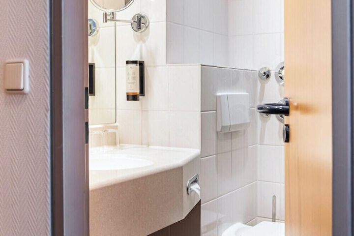 Clean Restrooms