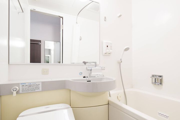 Clean Restrooms