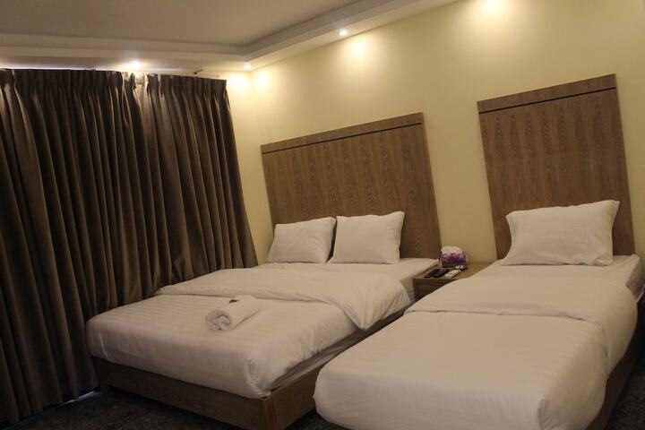 Room 19 of 35