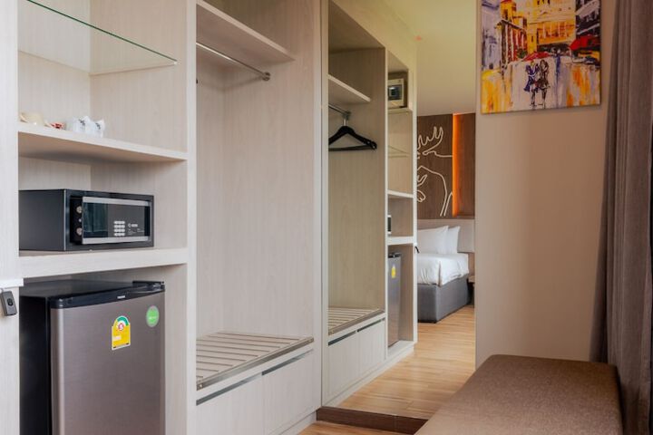 Room 17 of 56