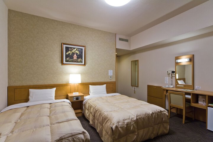 Room 4 of 29
