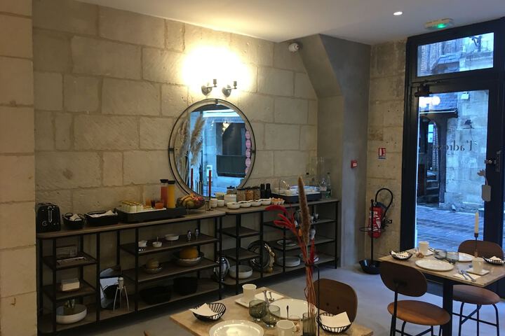 Dining 65 of 83