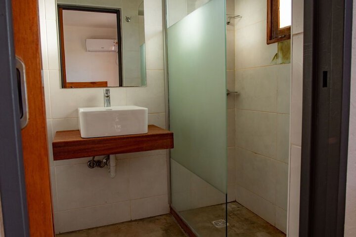 Room 15 of 31
