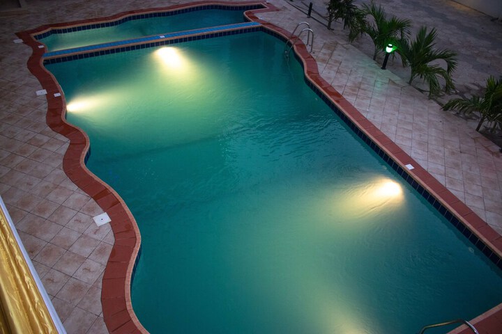 Pool 34 of 60