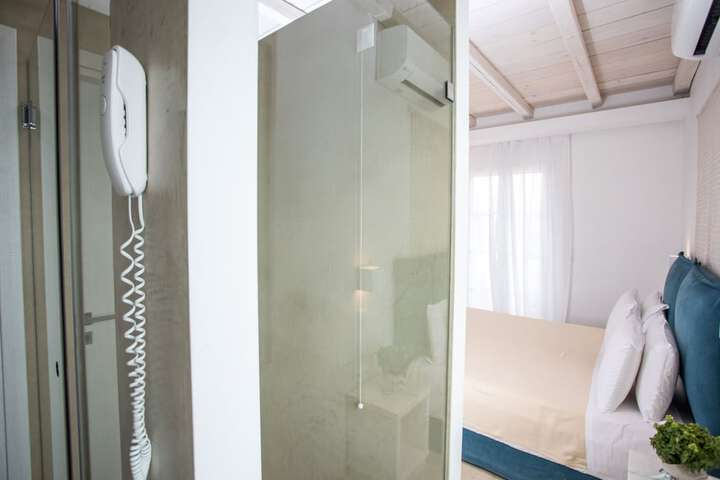 Room 20 of 187