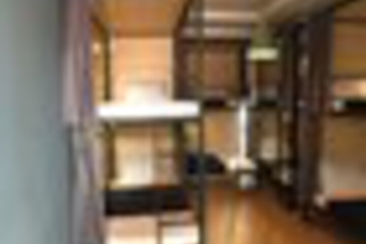 Room 44 of 180