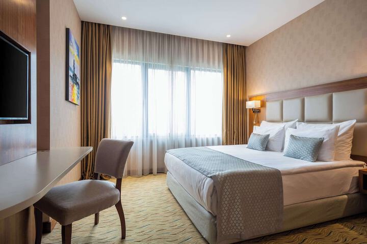 Room 27 of 116