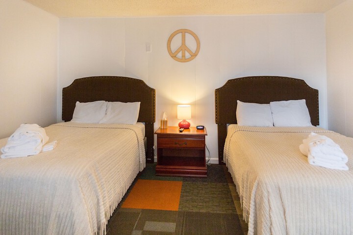Room 23 of 114