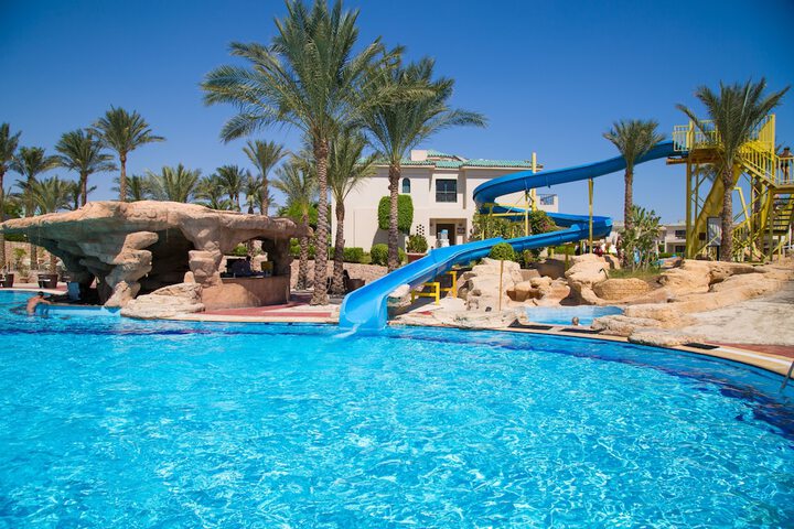 Pool Hotel