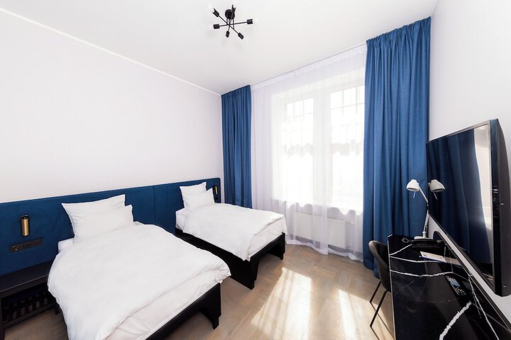Room 36 of 229