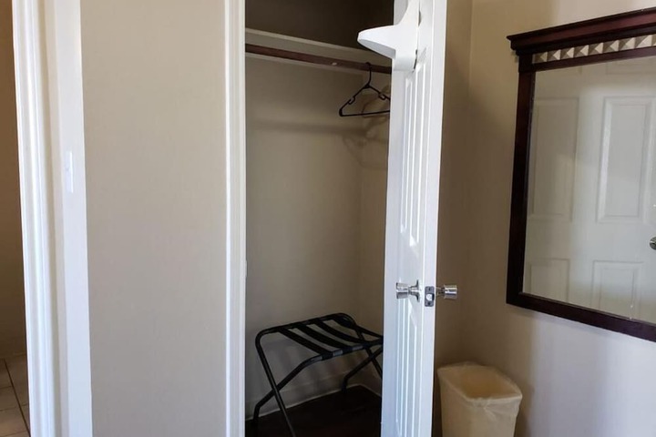 Room 41 of 51
